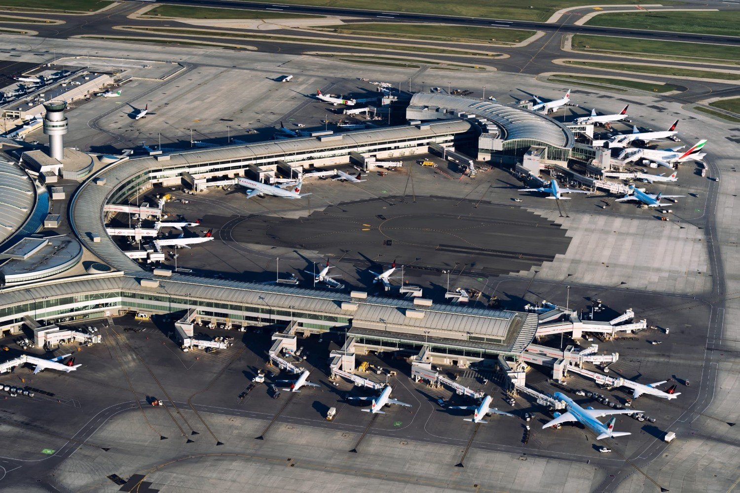 YYZ Terminal 1 - Toronto Pearson International Airport